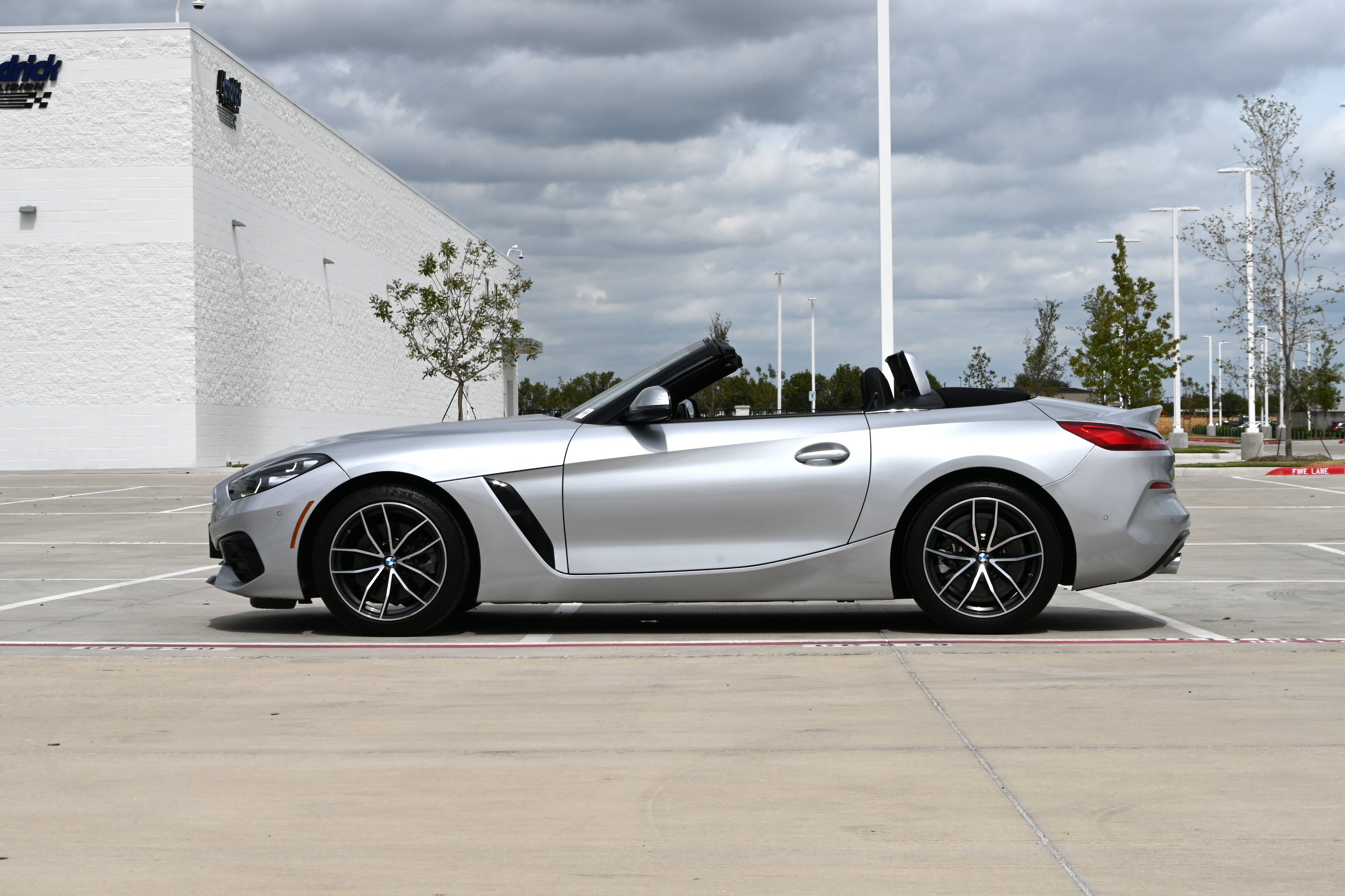 Used 2019 BMW Z4 sDrive30i w/ Premium Package RWD image 6