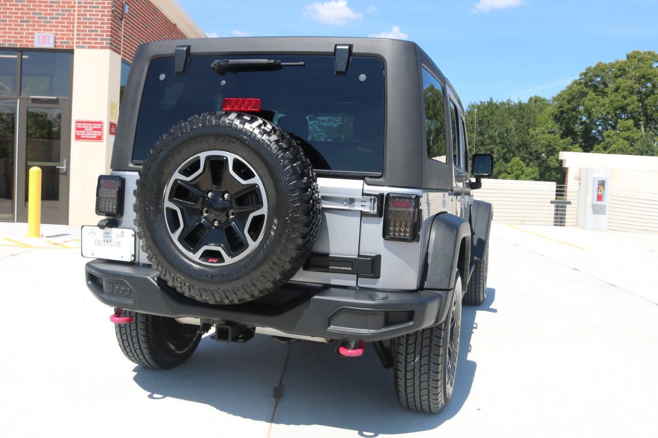 Used 2014 Jeep Wrangler Unlimited Rubicon AWD/4WD image 40
