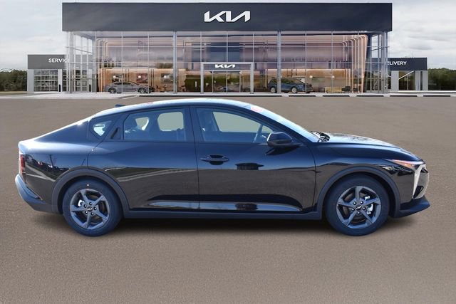 New 2026 Kia K4 LXS image 2