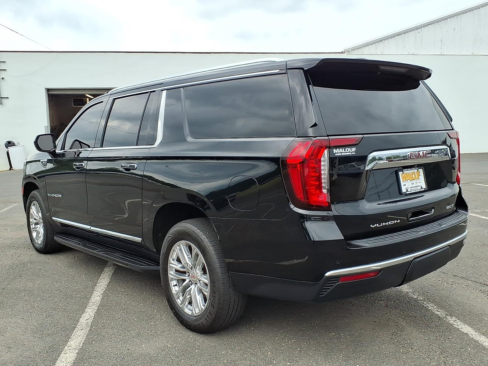 Certified 2021 GMC Yukon XL SLT AWD/4WD image 4