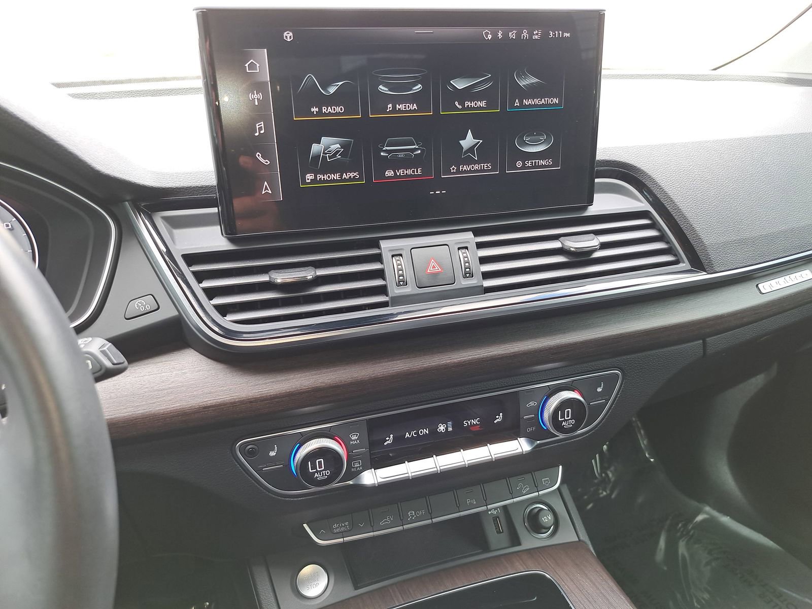 Used 2023 Audi Q5 e Premium w/ Convenience Package AWD/4WD image 20