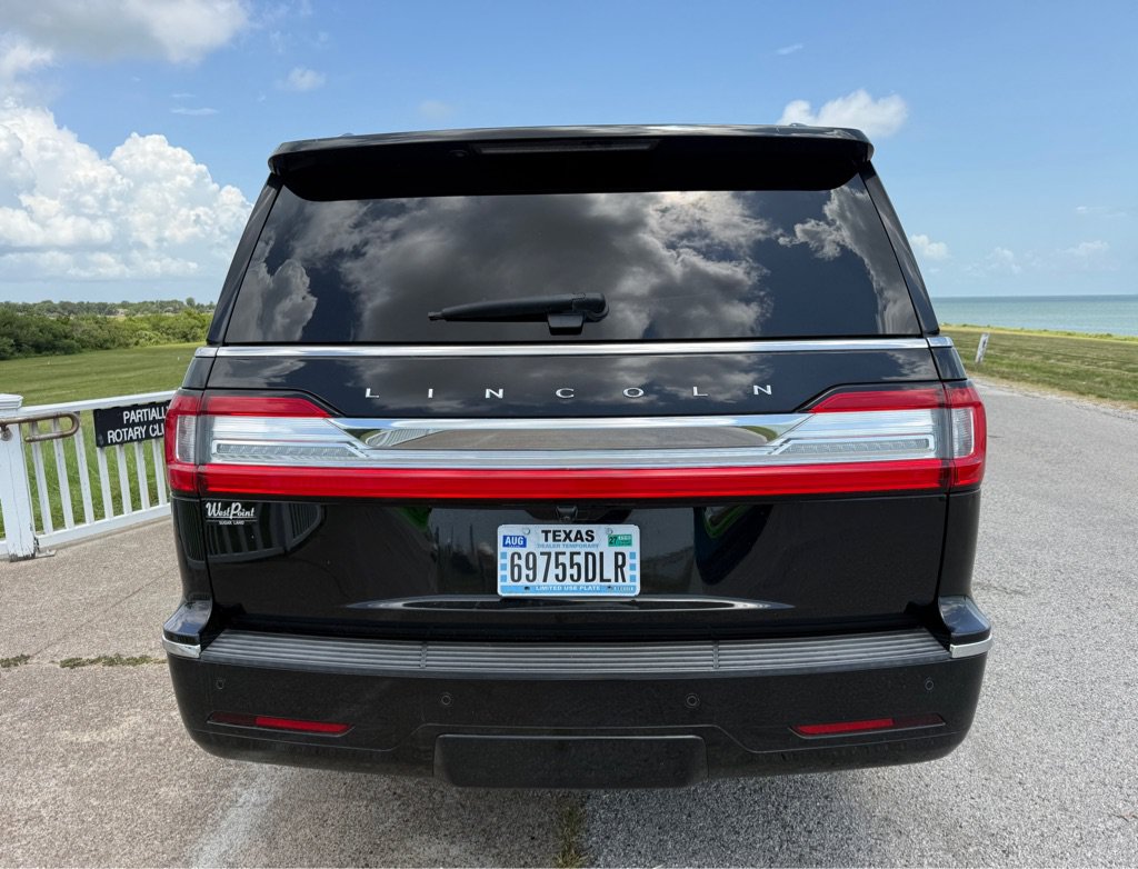 Used 2020 Lincoln Navigator L Reserve RWD image 6