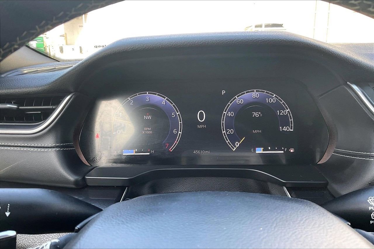 Certified 2023 Jeep Grand Cherokee L Laredo image 11