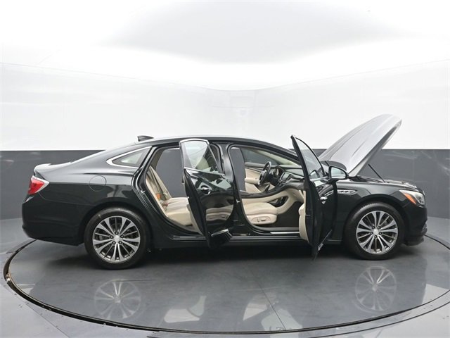 Used 2017 Buick LaCrosse Preferred image 28