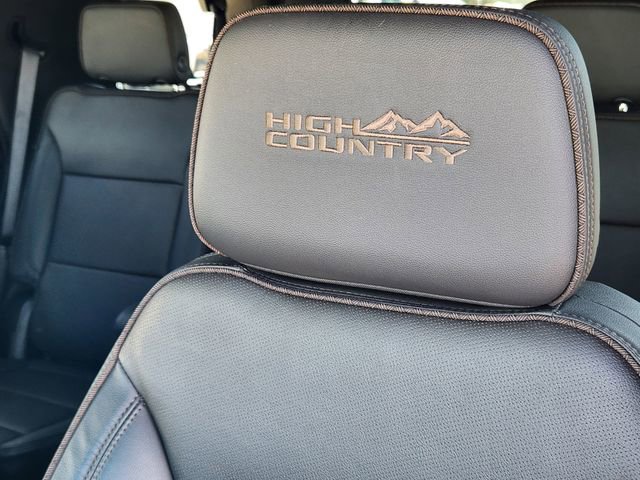 Used 2024 Chevrolet Tahoe High Country AWD/4WD image 15