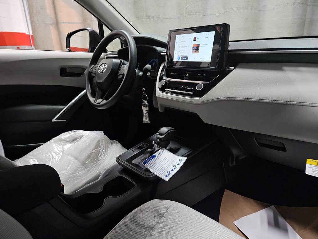 New 2026 Toyota Corolla Cross L image 21