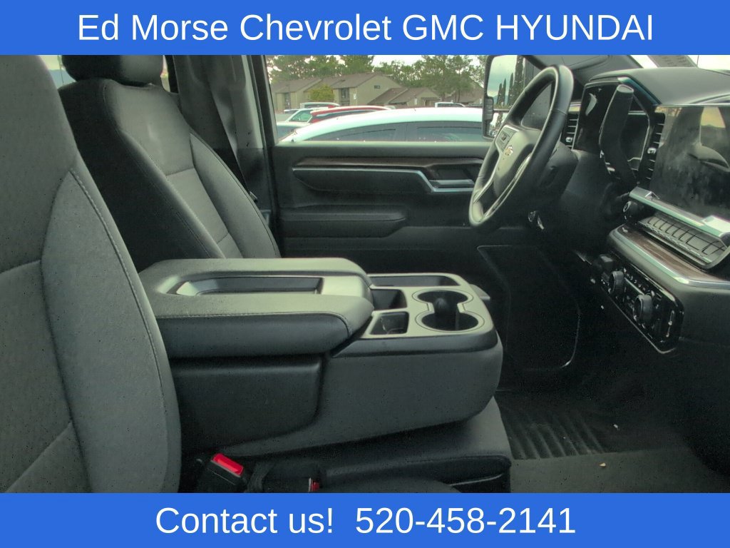 Used 2025 Chevrolet Silverado 2500 LT w/ Convenience Package AWD/4WD image 12