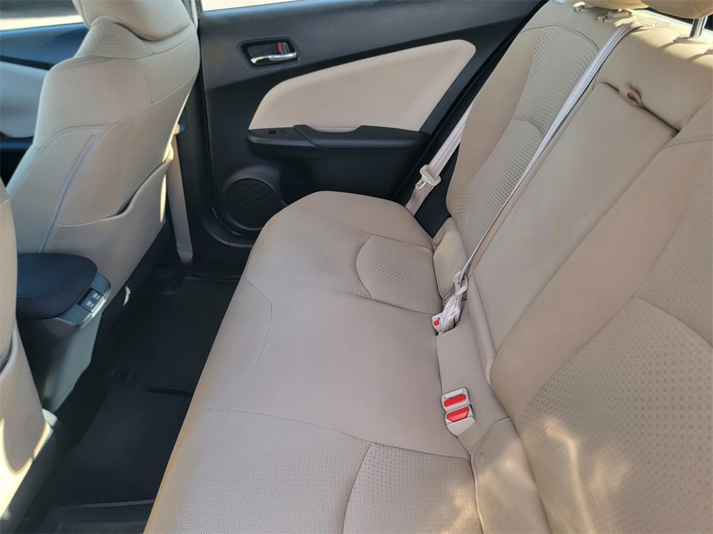 Used 2020 Toyota Prius LE image 15