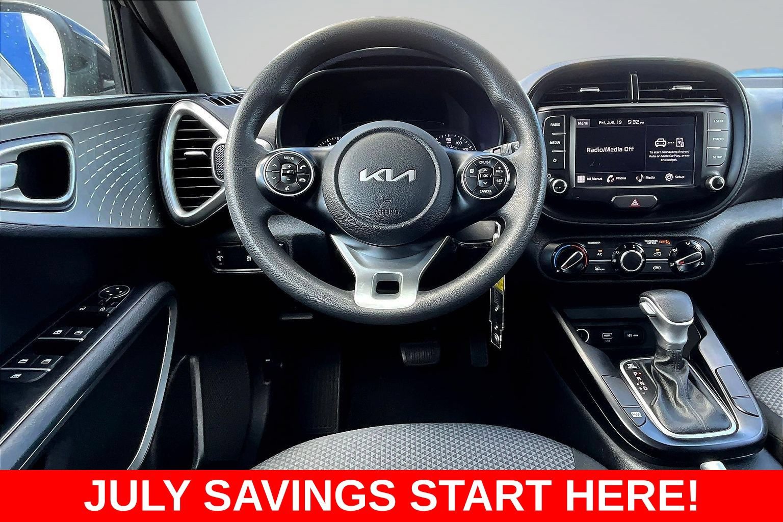 Used 2022 Kia Soul LX FWD image 11