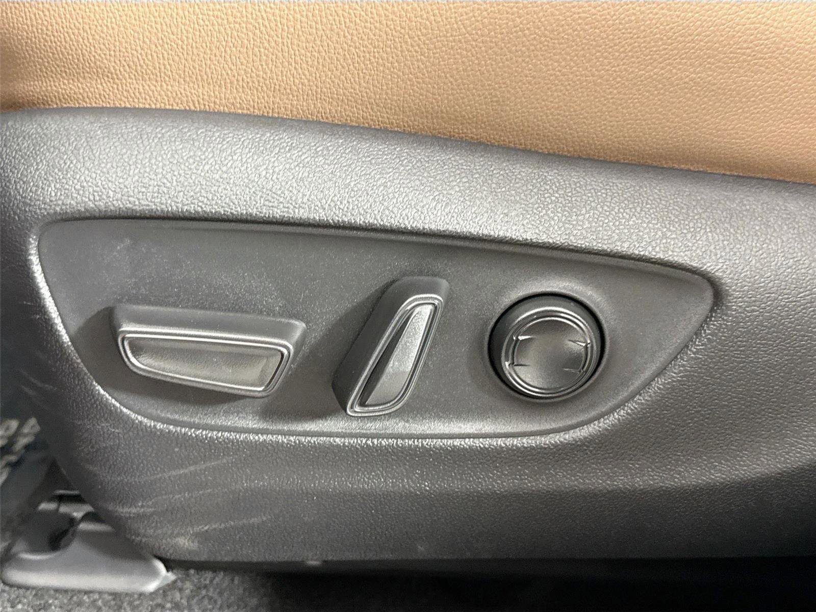 Certified 2026 Toyota Grand Highlander Platinum image 33