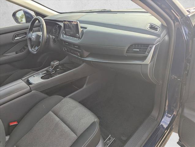 Used 2025 Nissan Rogue SV FWD image 21