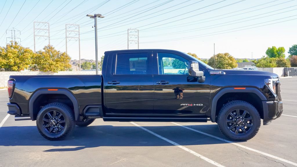 New 2026 GMC Sierra 2500 AT4 w/ AT4 Premium Plus Package image 7