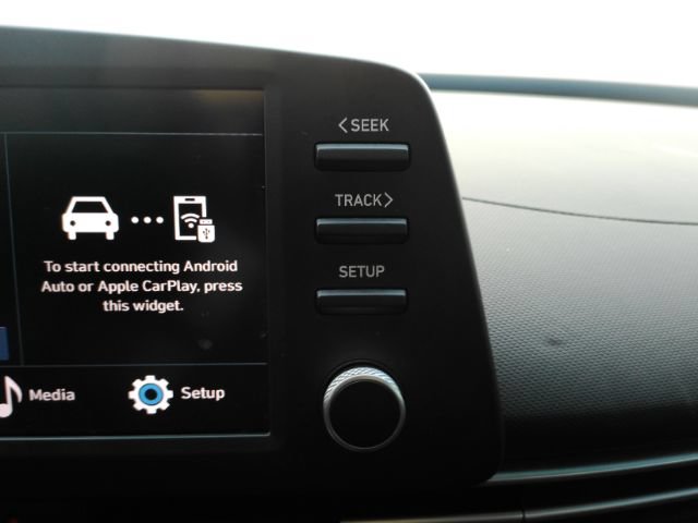 Used 2026 Hyundai Elantra SE FWD image 39