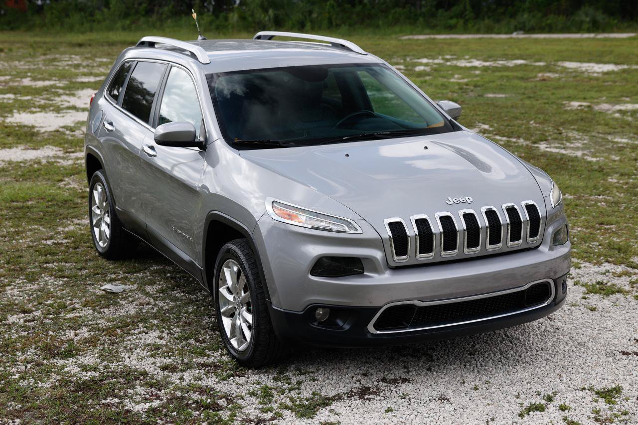 Used 2016 Jeep Cherokee Limited FWD image 15