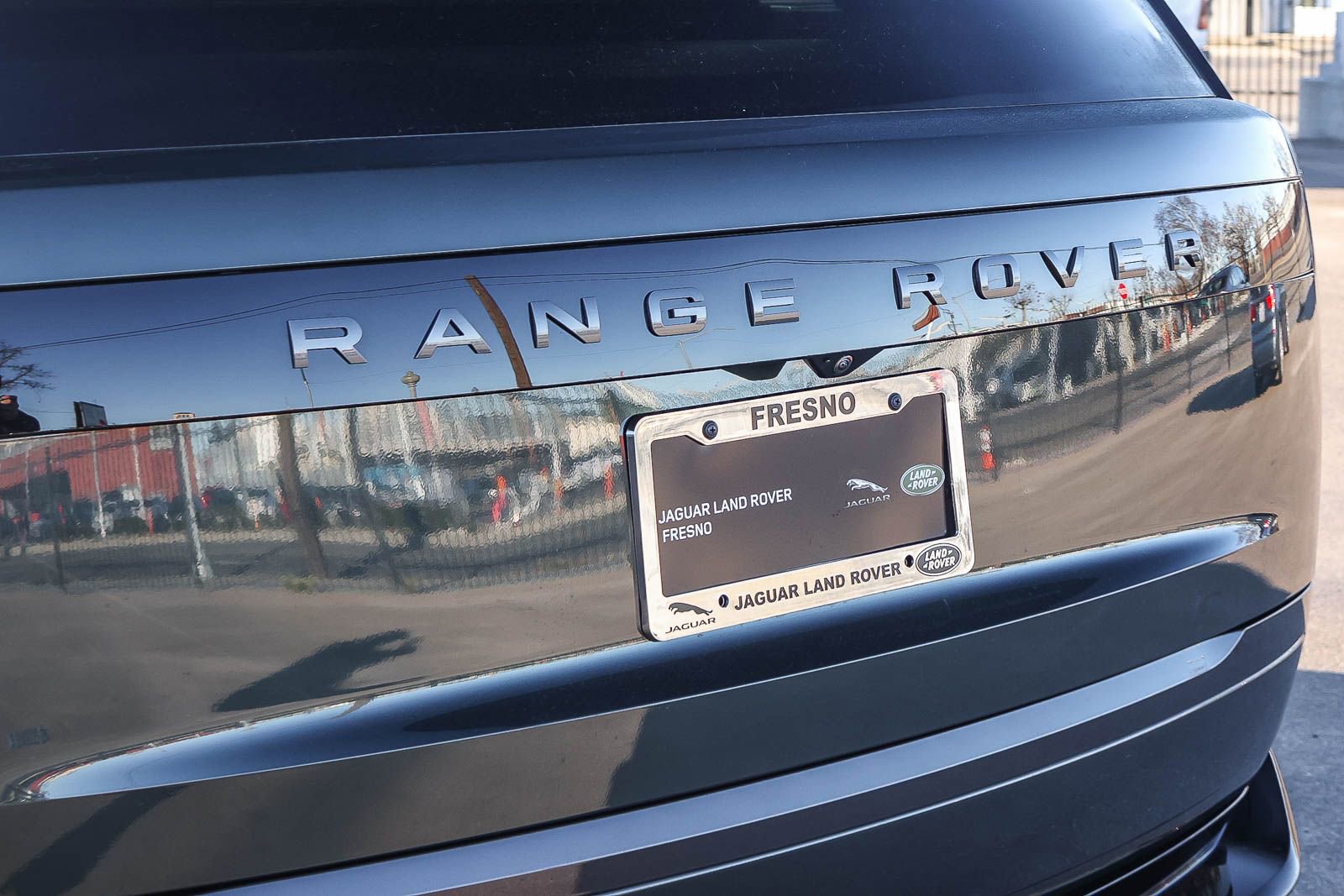 New 2026 Land Rover Range Rover SE image 12