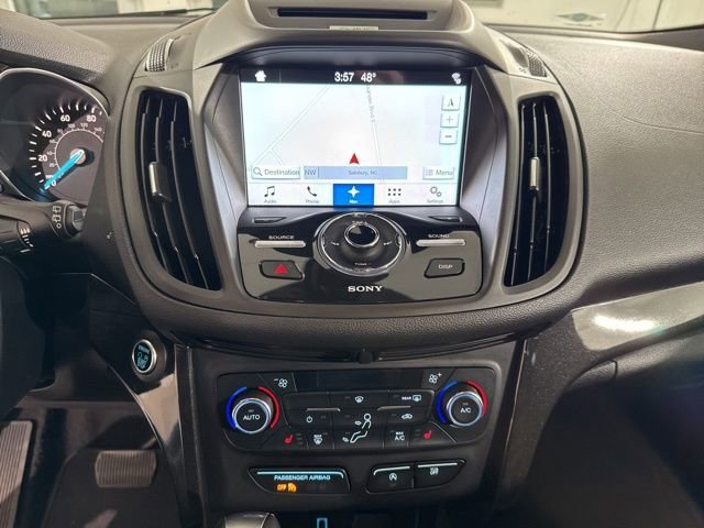Used 2017 Ford Escape Titanium image 29