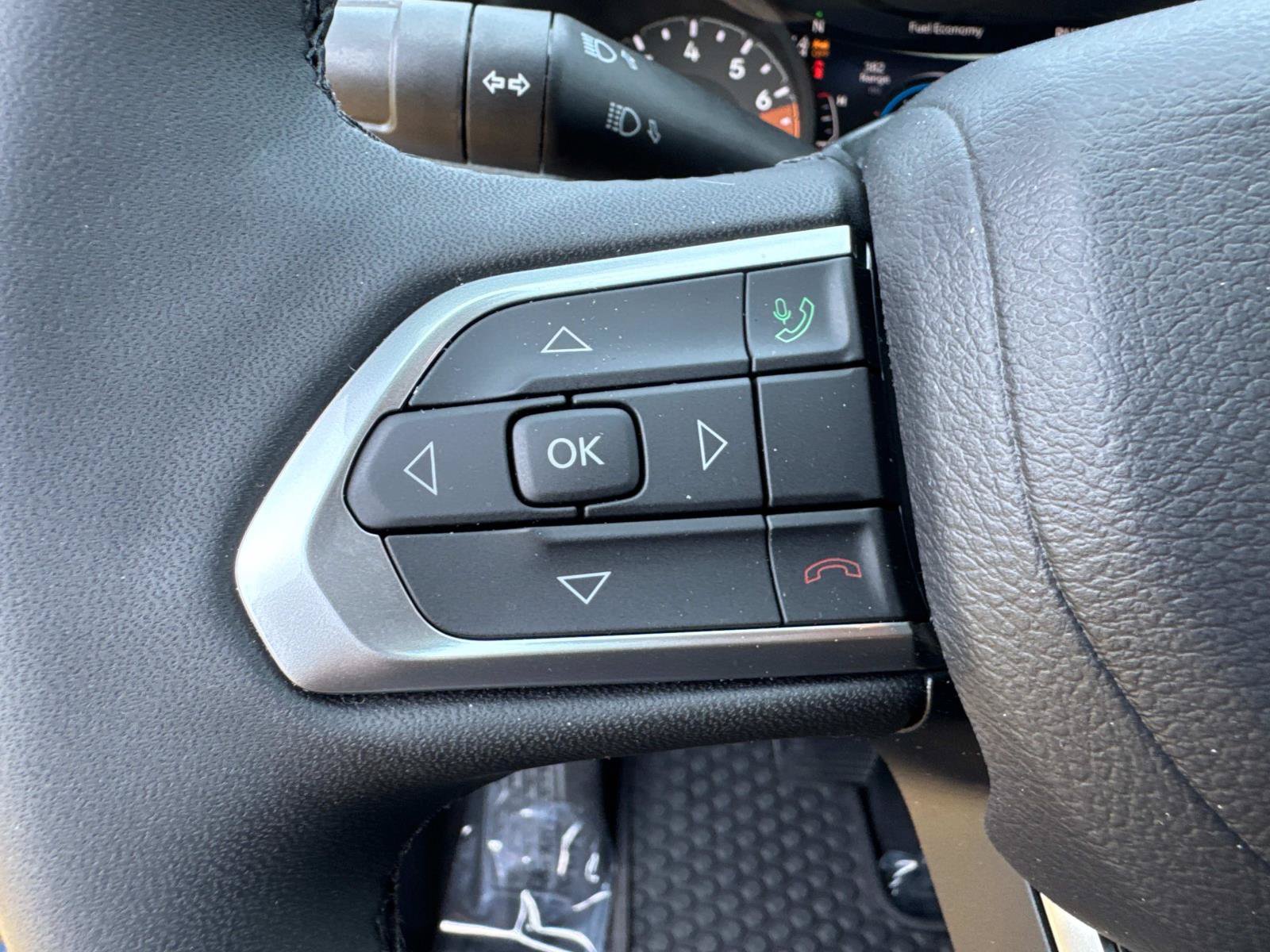 New 2026 Jeep Compass Latitude AWD/4WD image 30