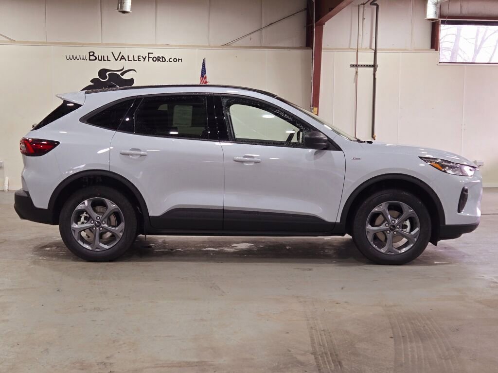 New 2025 Ford Escape ST-Line w/ Tech Pack #1 image 5