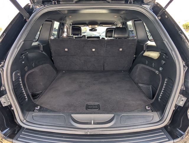 Used 2019 Jeep Grand Cherokee Altitude image 14
