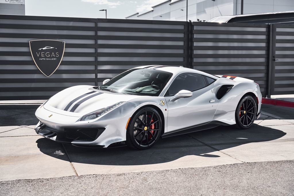 Used 2020 Ferrari 488 Pista Coupe RWD image 5