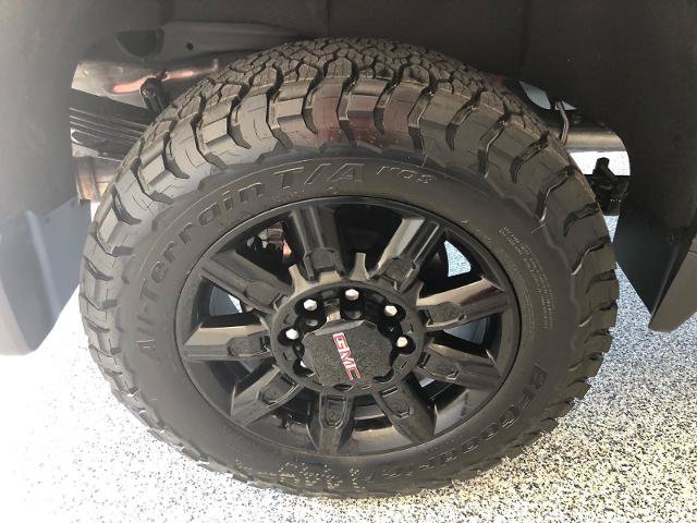 New 2026 GMC Sierra 2500 AT4 w/ Technology Package AWD/4WD image 18