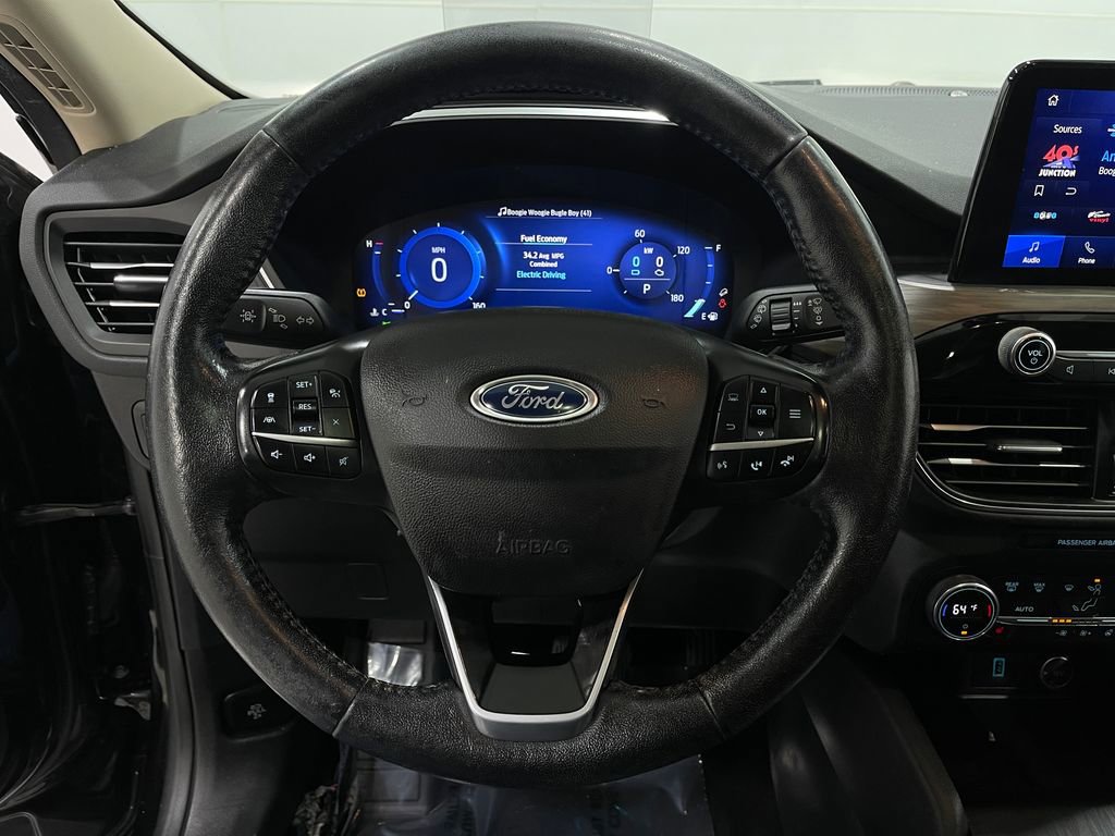 Used 2020 Ford Escape Titanium w/ Titanium Premium Package 2.0 image 23