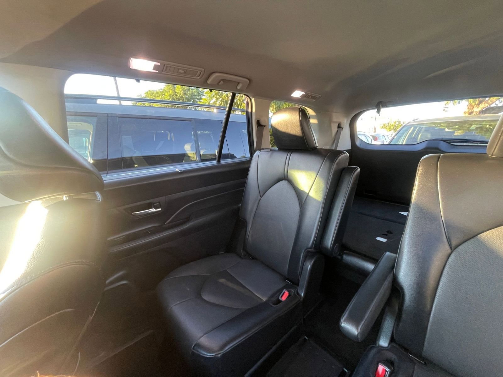 Used 2025 Toyota Grand Highlander FWD image 39