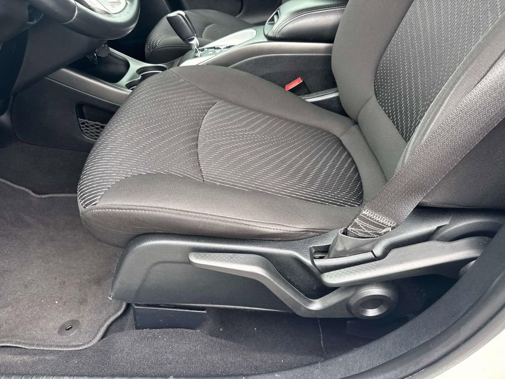Used 2017 Dodge Journey SE w/ Flexible Seating Group FWD image 26