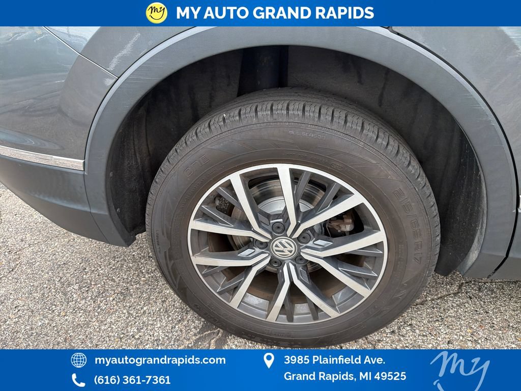 Used 2020 Volkswagen Tiguan SE AWD/4WD image 32