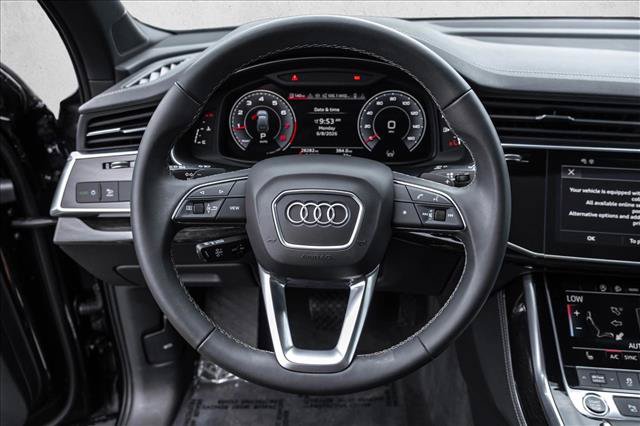 Used 2025 Audi Q7 2.0T Premium Plus w/ Premium Plus Package AWD/4WD image 13