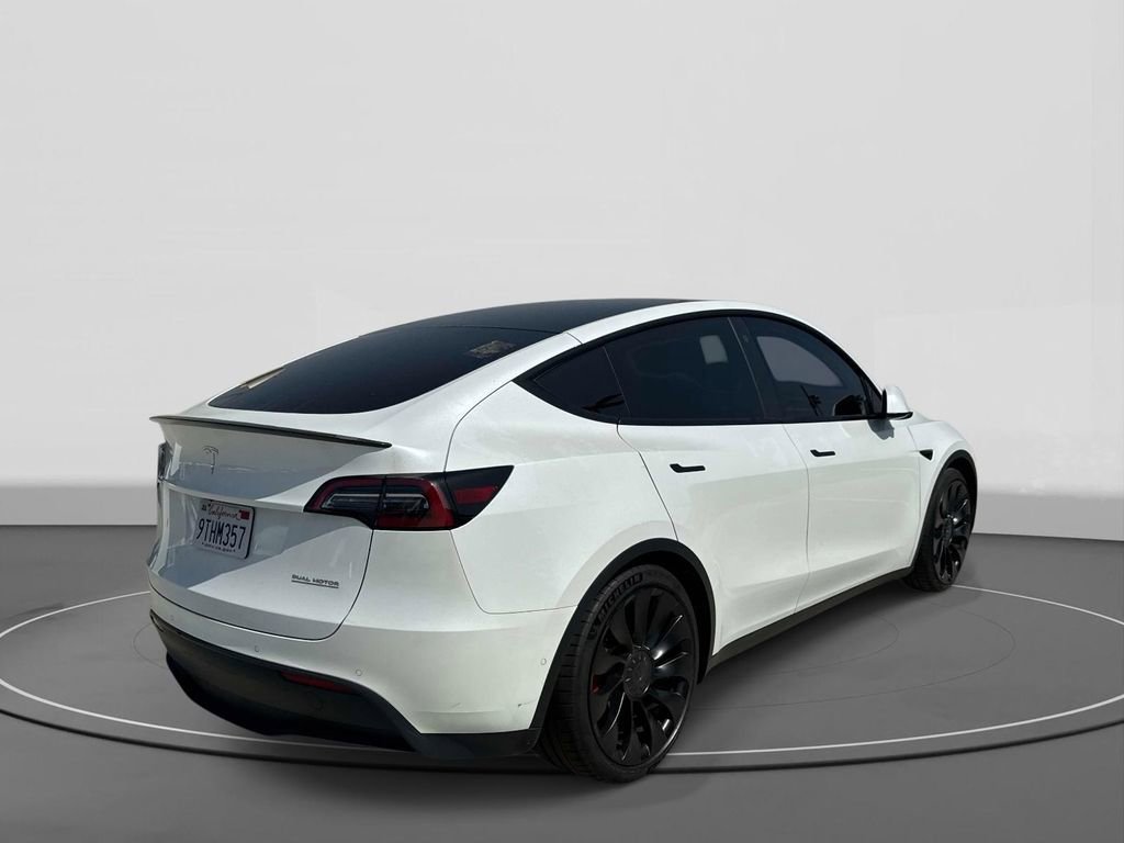 Used 2022 Tesla Model Y Performance image 5