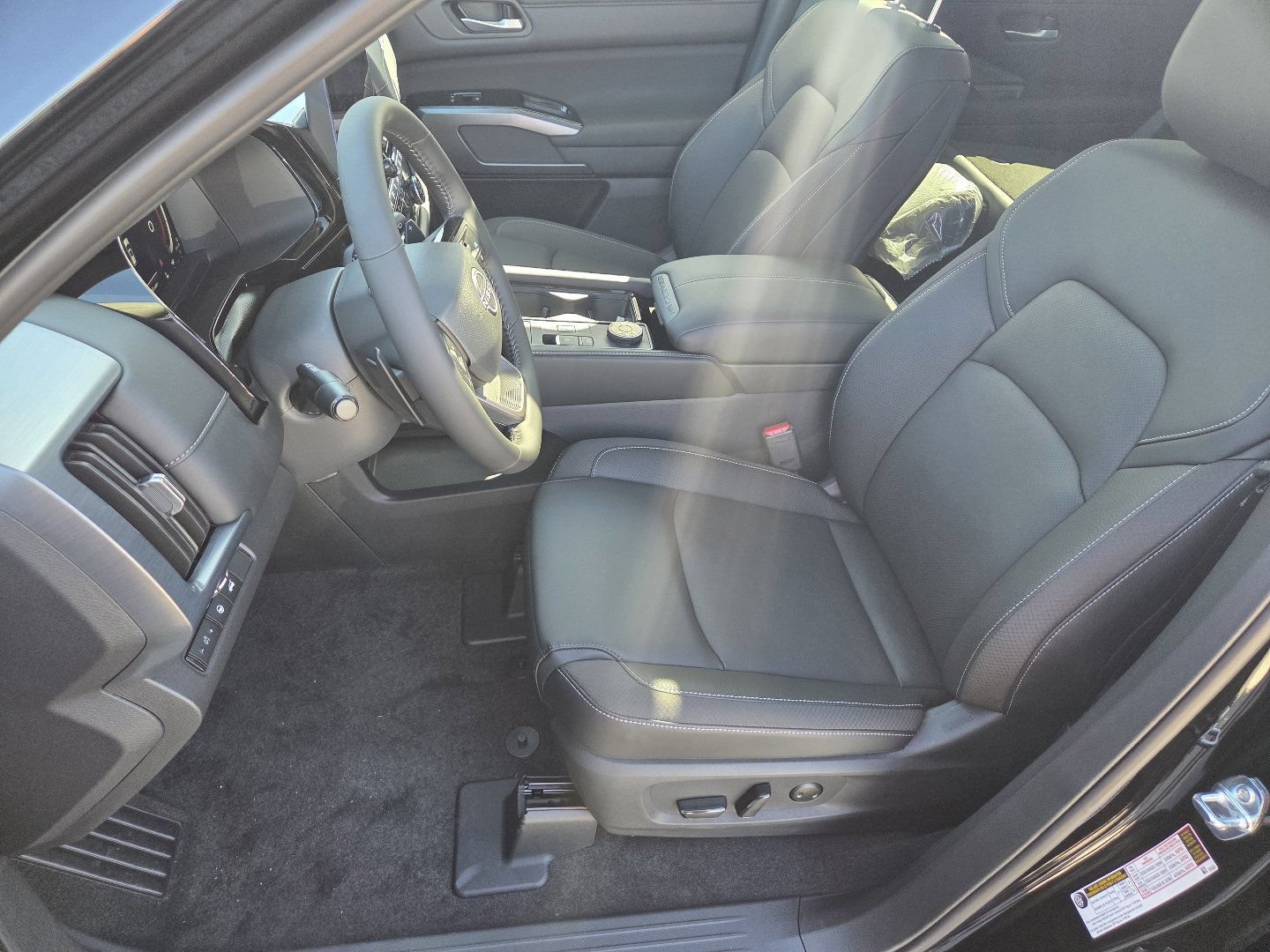 New 2026 Nissan Pathfinder SL w/ SL Premium Package AWD/4WD image 27