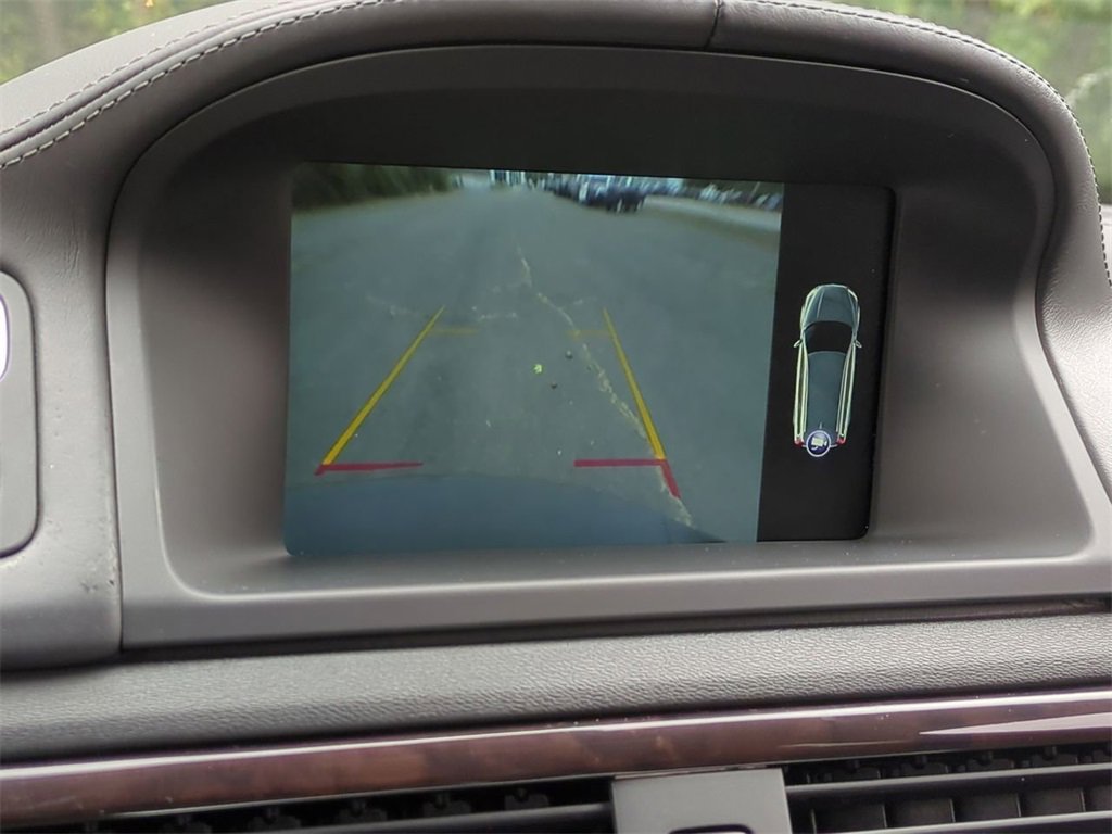 Used 2016 Volvo XC70 T5 Premier w/ Proximity Package image 20