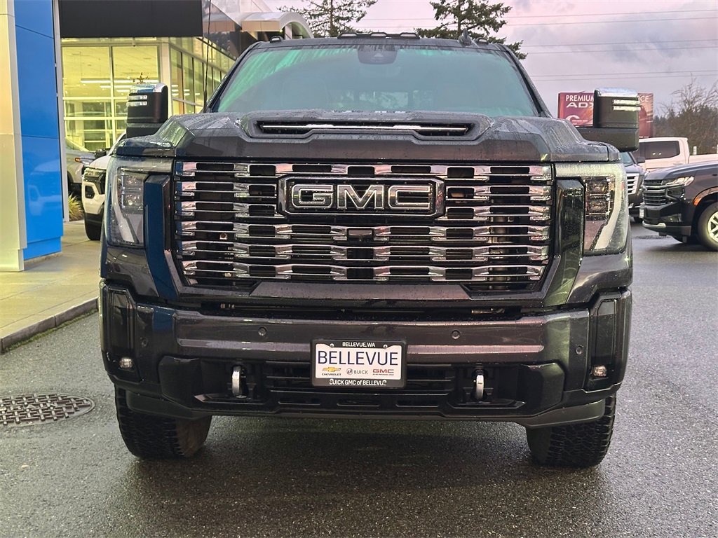 Used 2025 GMC Sierra 2500 Denali Ultimate image 8