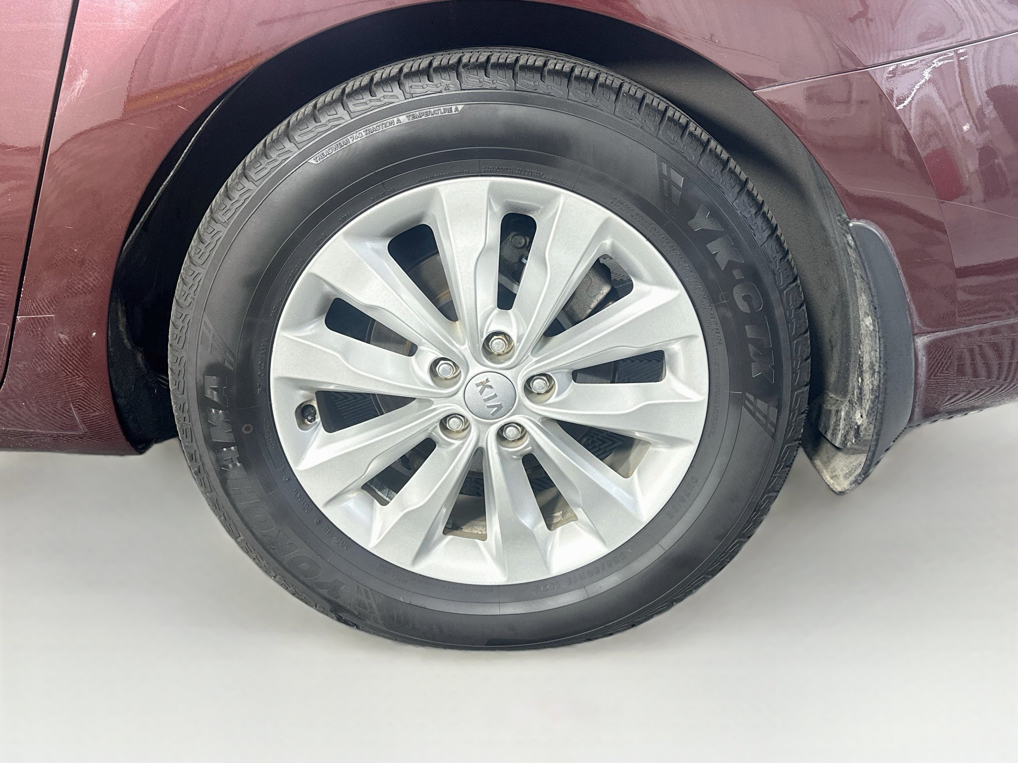Used 2017 Kia Sedona EX FWD image 11