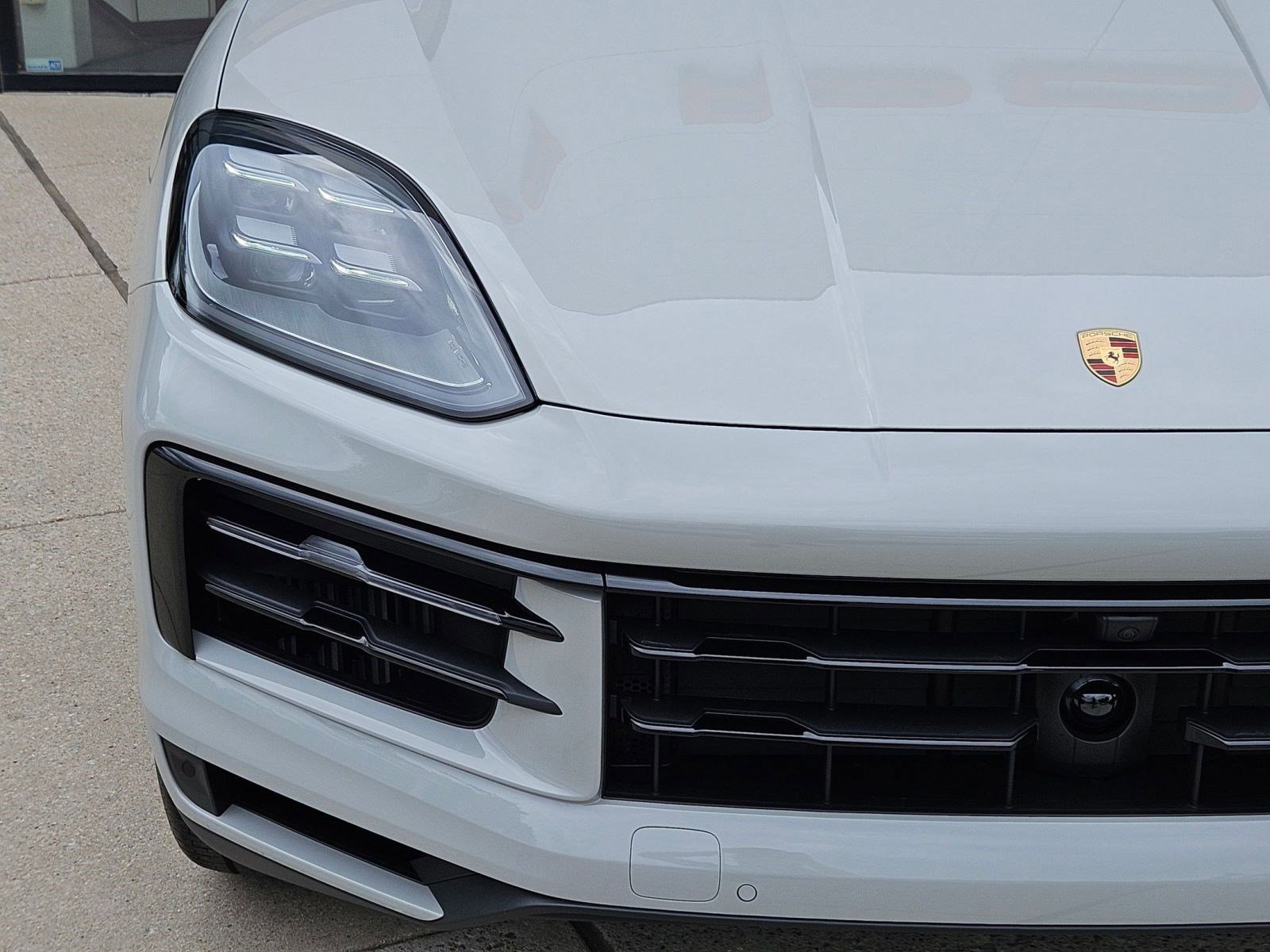 New 2026 Porsche Cayenne E-Hybrid AWD/4WD image 12