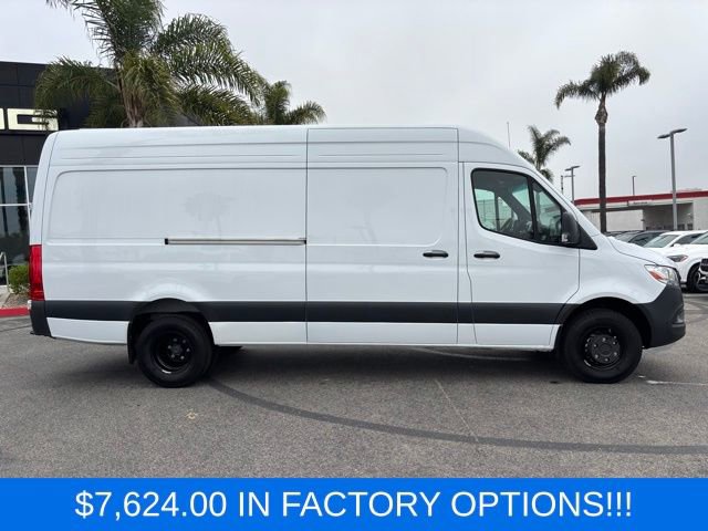Used 2025 Mercedes-Benz Sprinter 3500 image 2