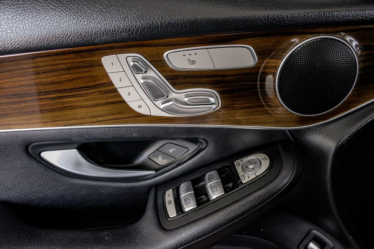 Used 2019 Mercedes-Benz GLC 300 image 44