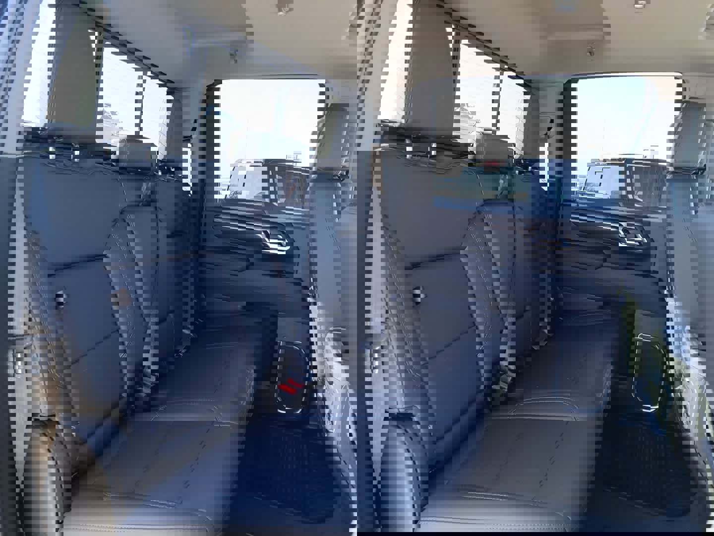 Used 2025 Chevrolet Silverado 3500 LTZ w/ LTZ Plus Package image 48