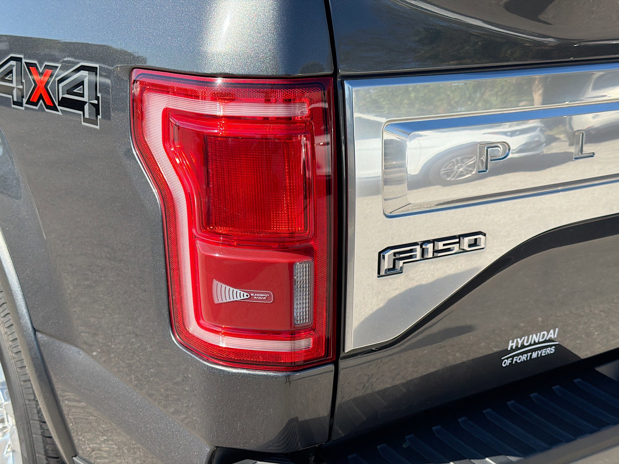 Used 2016 Ford F150 Platinum w/ Technology Package image 10