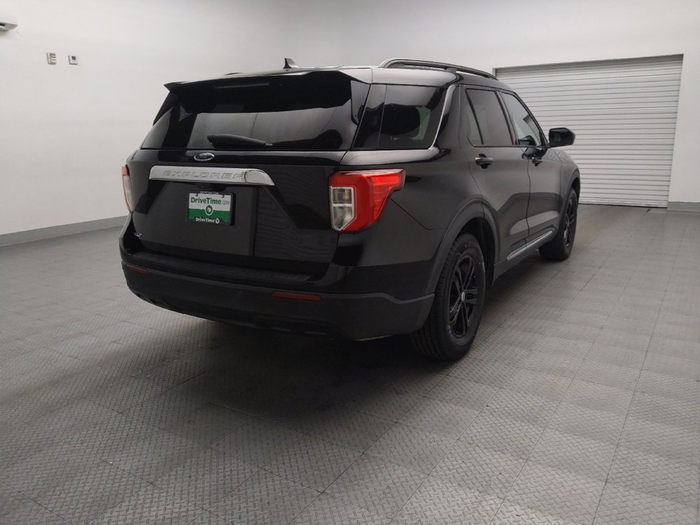 Used 2021 Ford Explorer XLT RWD image 9