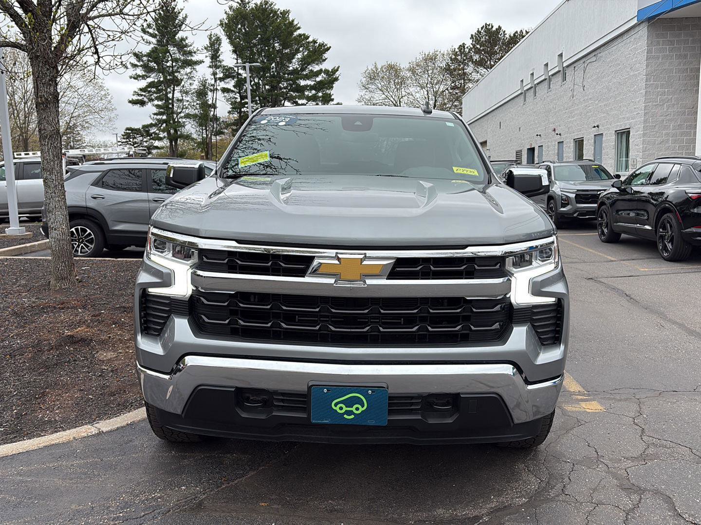 Certified 2023 Chevrolet Silverado 1500 LT AWD/4WD image 2