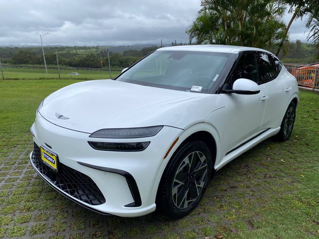 New 2027 Genesis GV60 AWD image 3