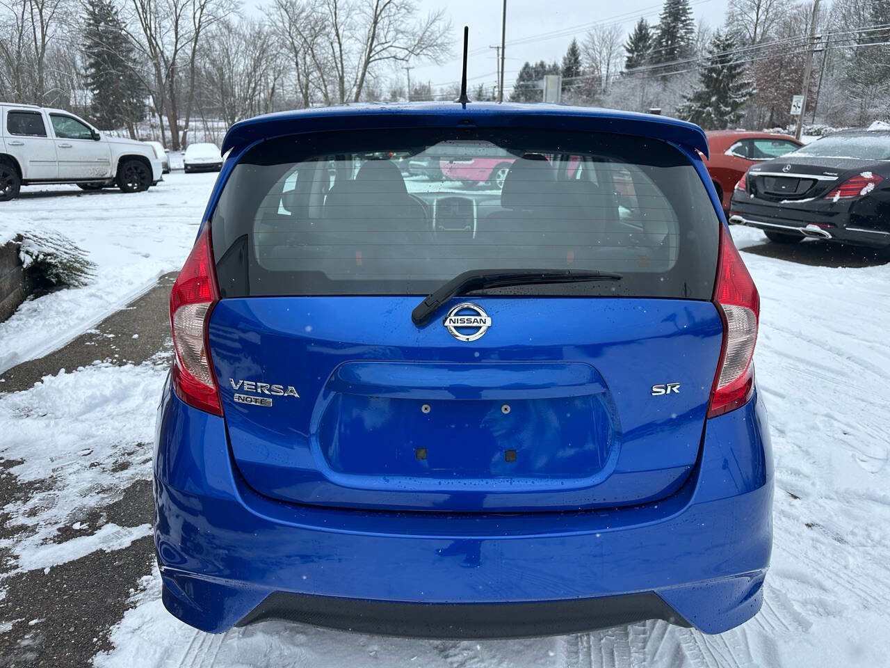Used 2017 Nissan Versa Note SR image 5