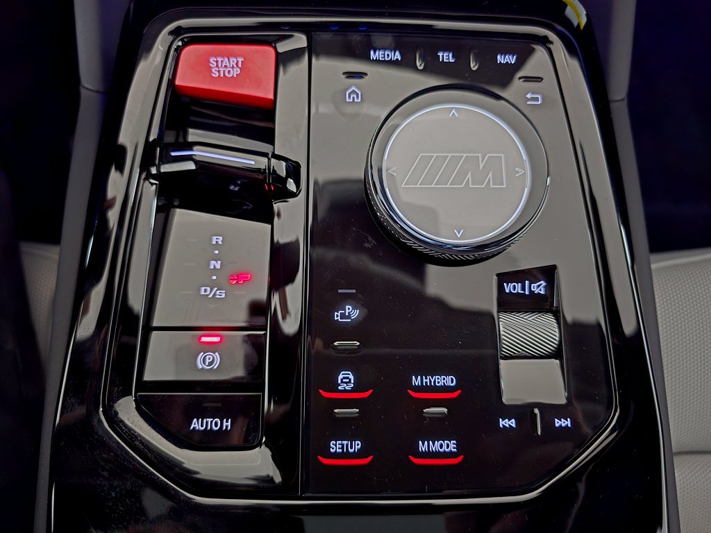 New 2027 BMW M5 Touring AWD/4WD image 37