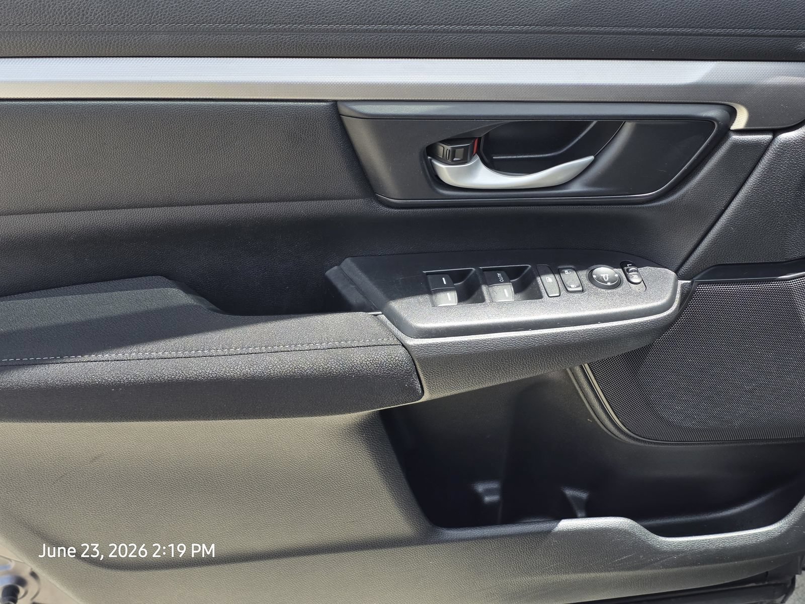 Used 2020 Honda CR-V LX image 16