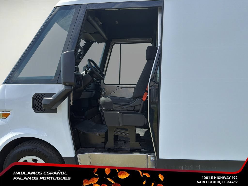 Used 2024 Chevrolet Brightdrop 400 w/ Commercial Equipment Package AWD/4WD image 16