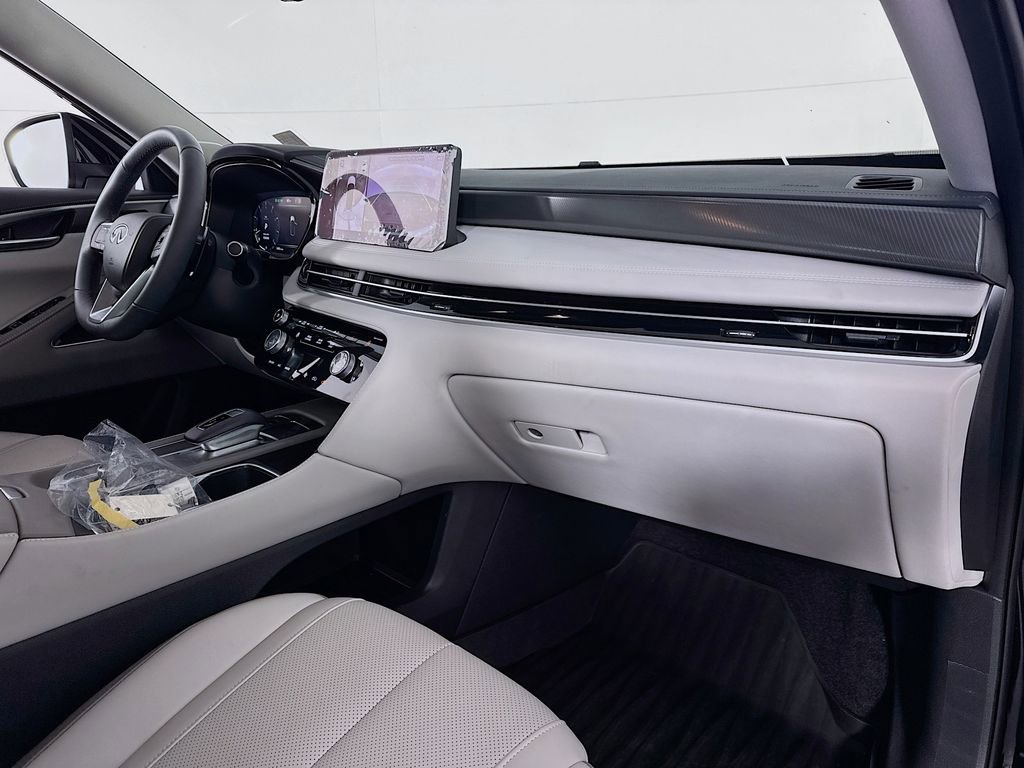 Certified 2026 INFINITI QX60 Luxe w/ Cargo Package image 32