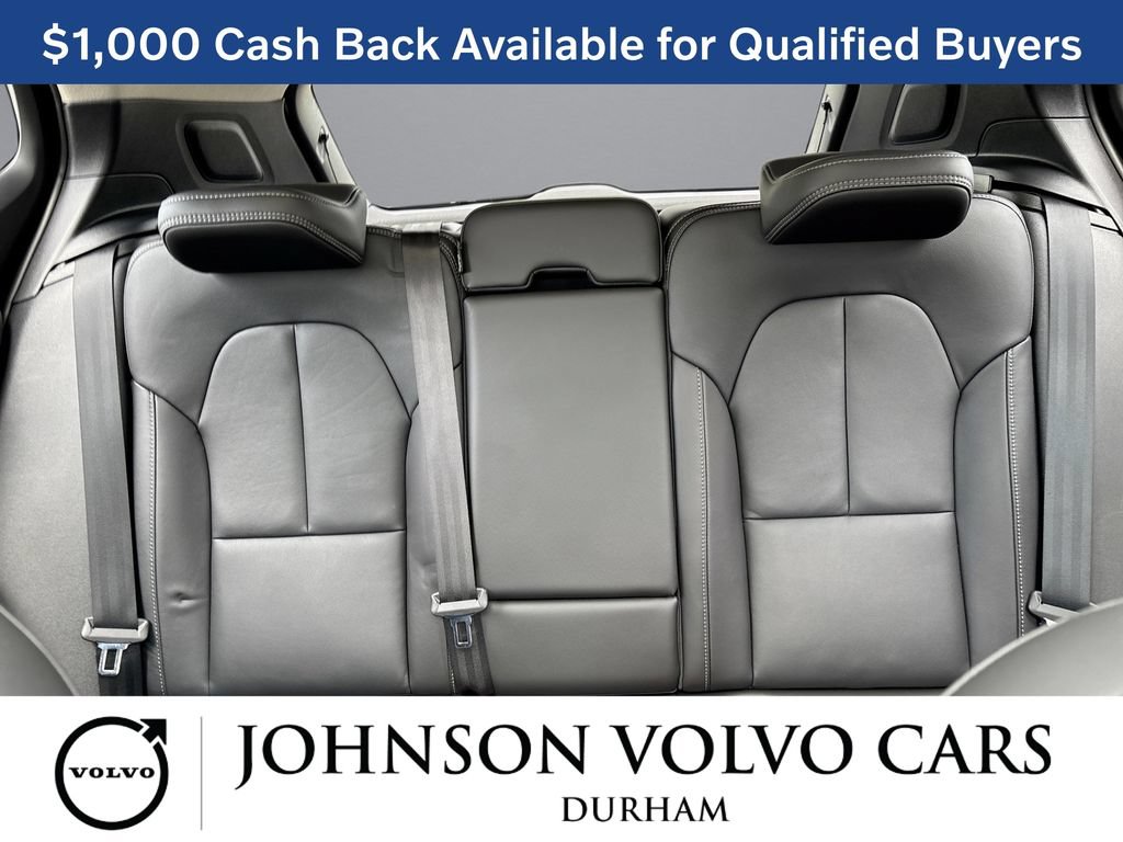 New 2026 Volvo XC40 B4 Core w/ Climate Package FWD image 24