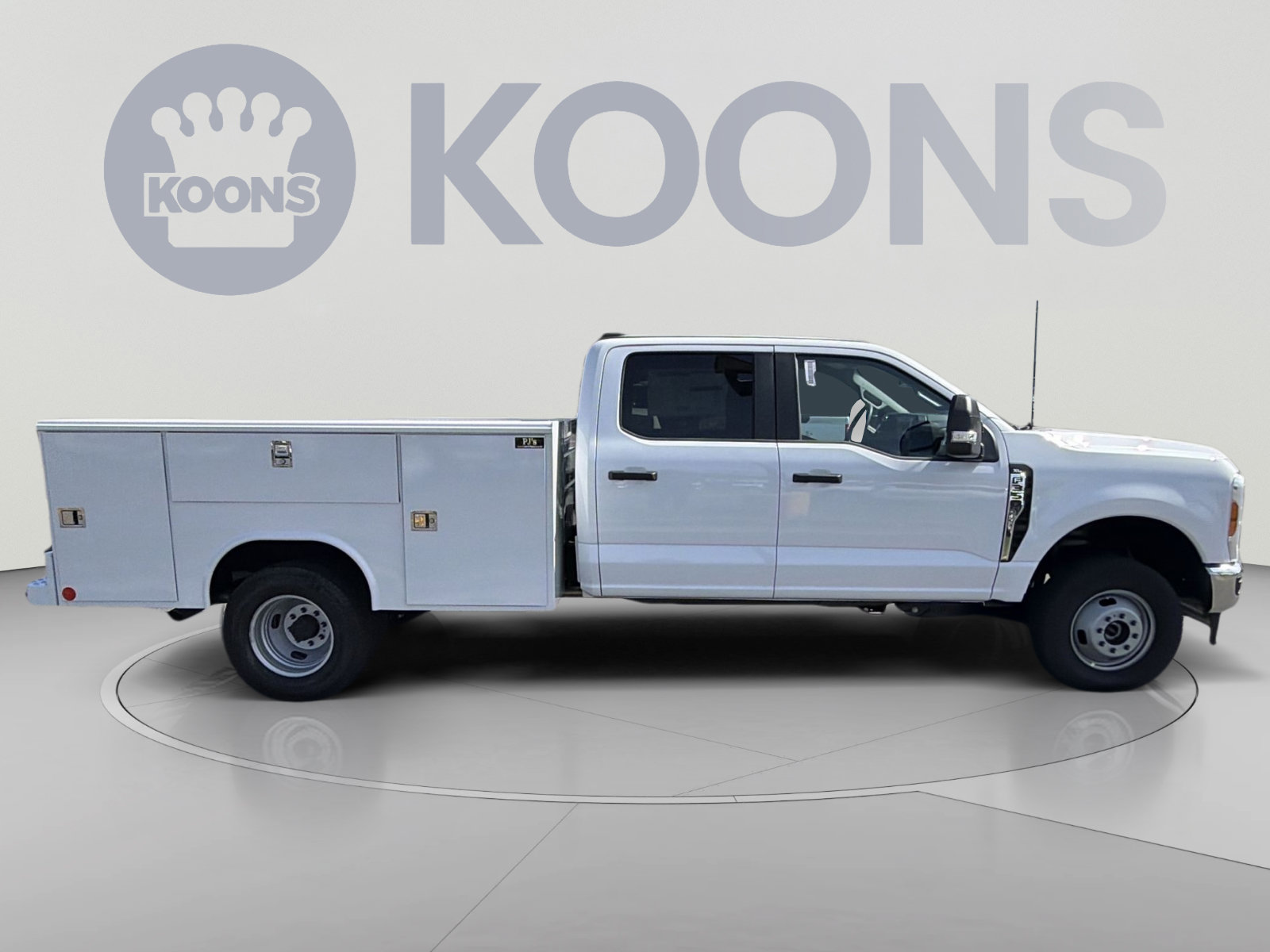 New 2026 Ford F350 XL w/ XL Chrome Package AWD/4WD image 17